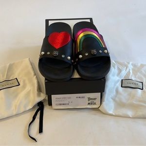 Gucci Pursuit Women’s slide sandals